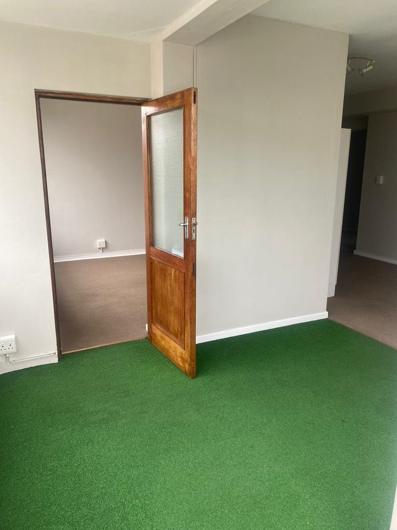 To Let 2 Bedroom Property for Rent in Humewood Eastern Cape